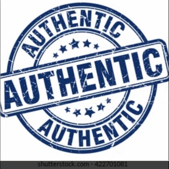 Fendi scarf 🔥 Nice size - Picture 6 of 6